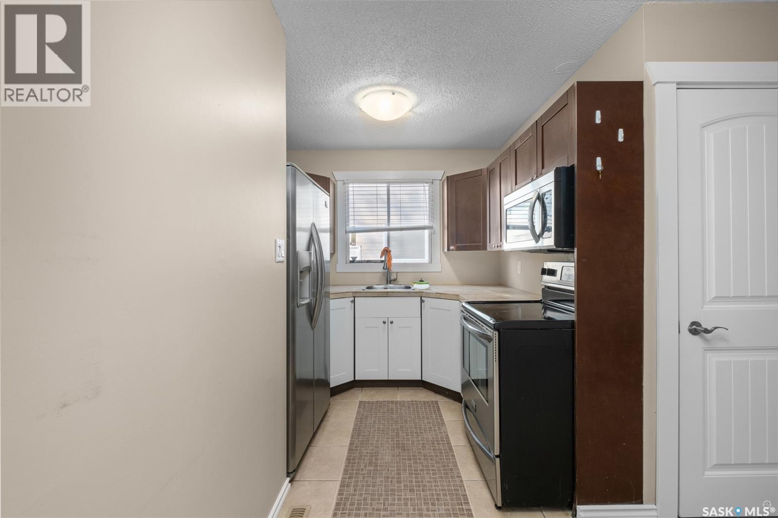 867 7th Street E, Prince Albert, Saskatchewan  S6V 6T3 - Photo 7 - SK025071