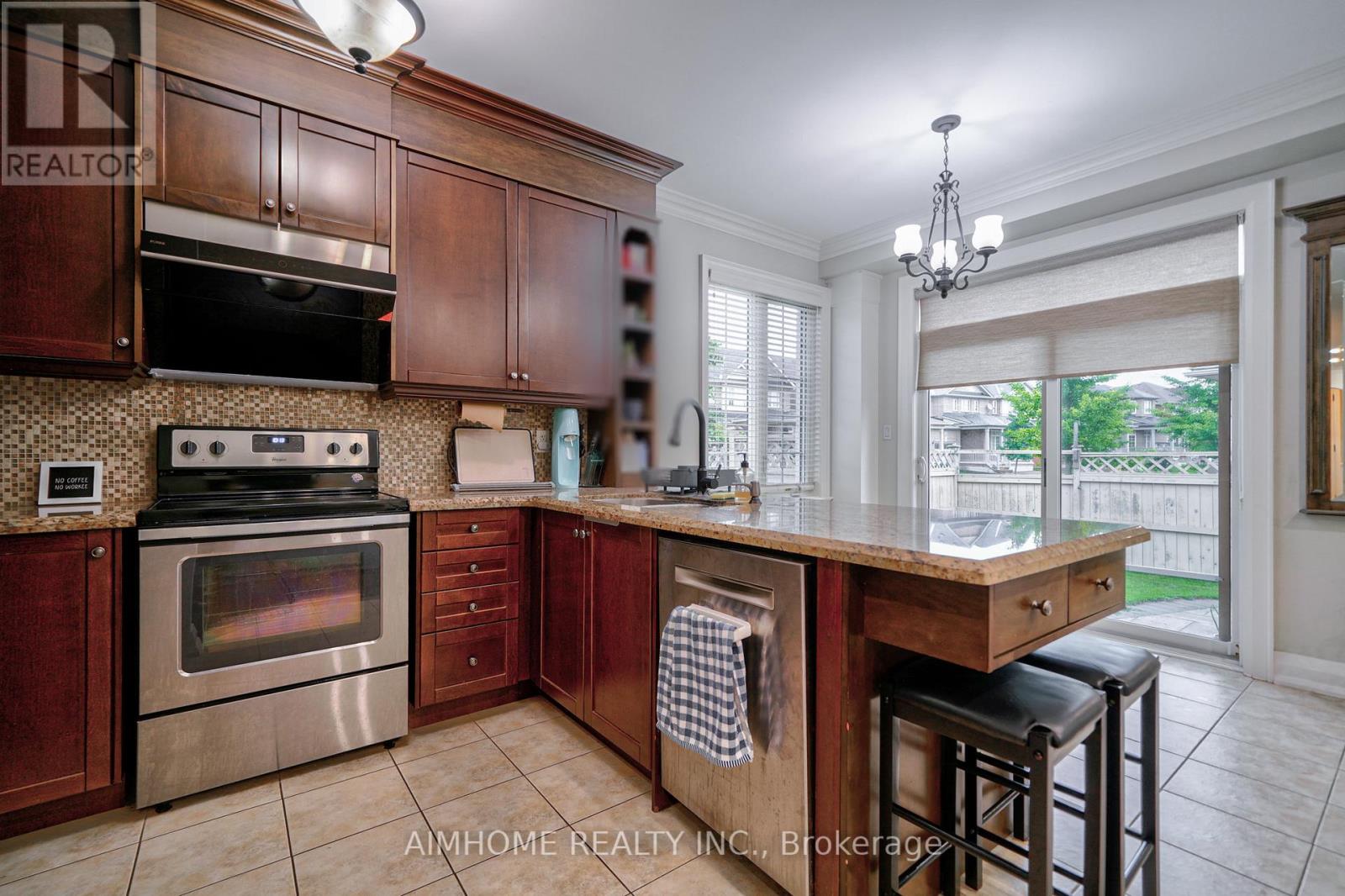 45 Darren Hill Trail, Markham, Ontario  L6E 0H1 - Photo 12 - N12595638