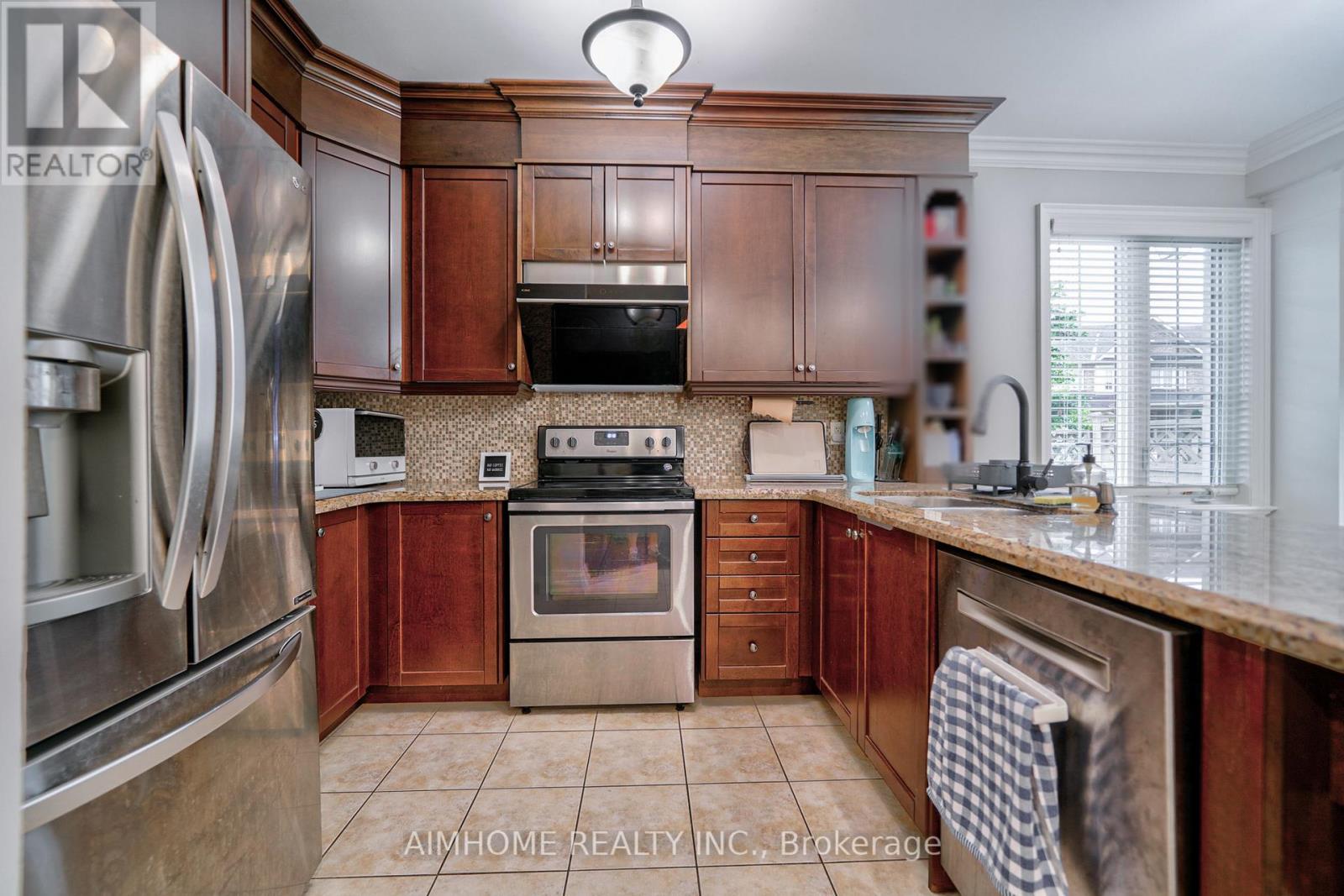 45 Darren Hill Trail, Markham, Ontario  L6E 0H1 - Photo 13 - N12595638