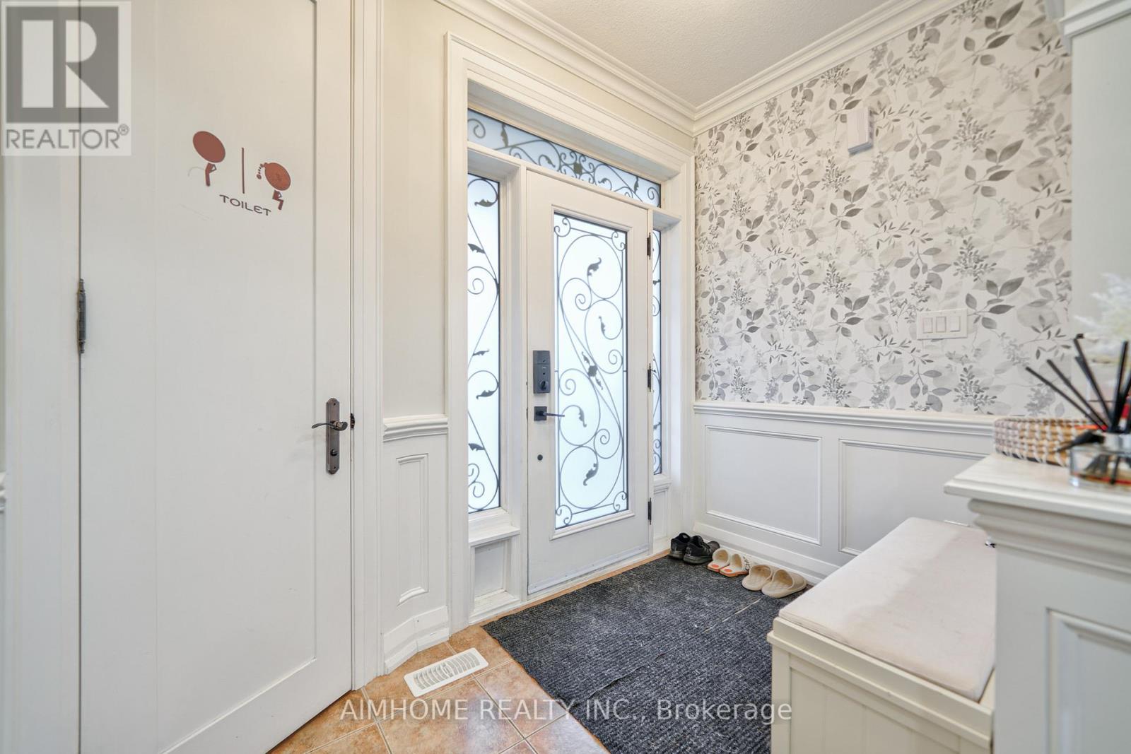 45 Darren Hill Trail, Markham, Ontario  L6E 0H1 - Photo 2 - N12595638