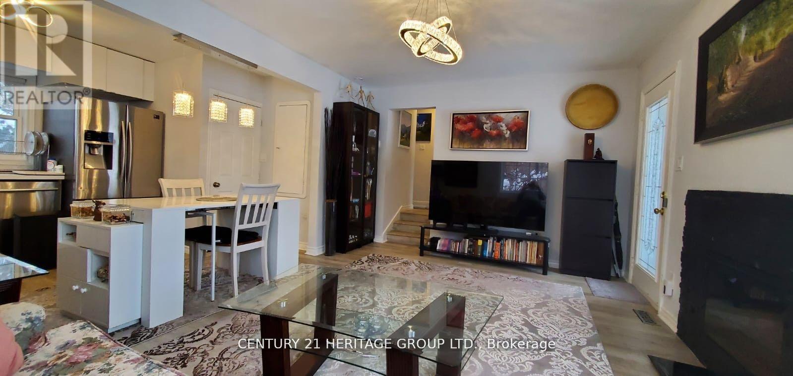 Main - 96 Mill Street, Richmond Hill, Ontario  L4C 4A7 - Photo 11 - N12595646