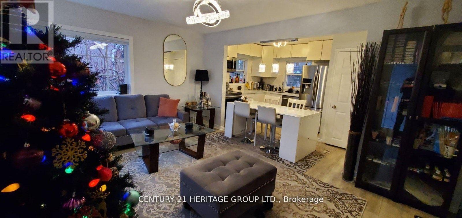 Main - 96 Mill Street, Richmond Hill, Ontario  L4C 4A7 - Photo 6 - N12595646