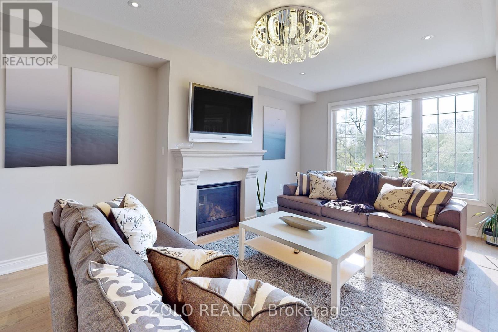 86 Briarfield Avenue, East Gwillimbury, Ontario  L9N 0P4 - Photo 12 - N12595666