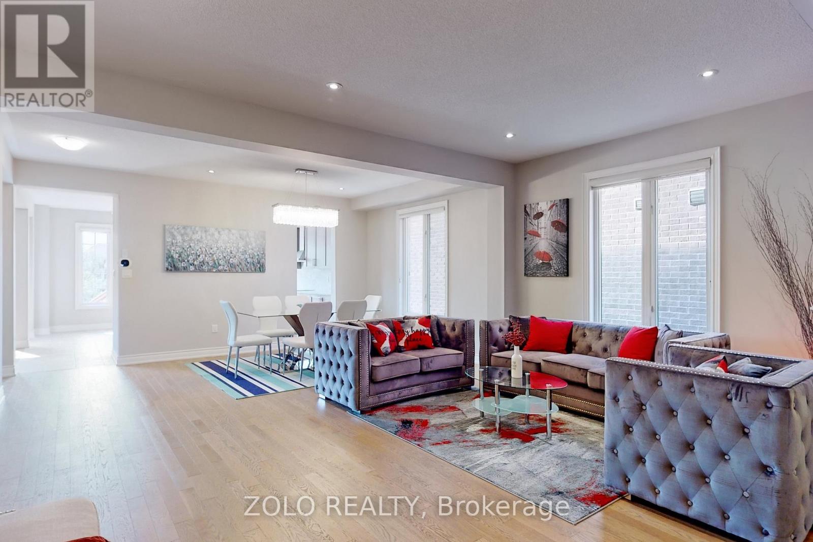 86 Briarfield Avenue, East Gwillimbury, Ontario  L9N 0P4 - Photo 6 - N12595666