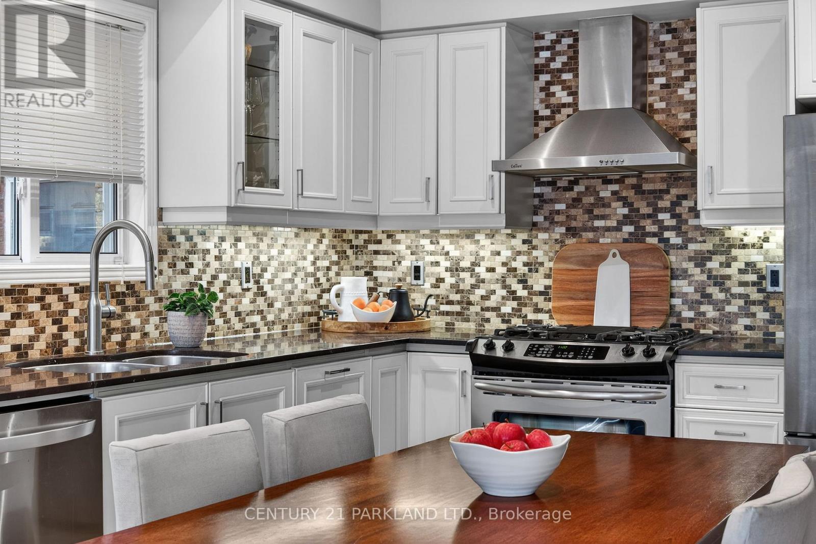 77 Monte Carlo Drive, Vaughan, Ontario  L4H 1T3 - Photo 10 - N12595692