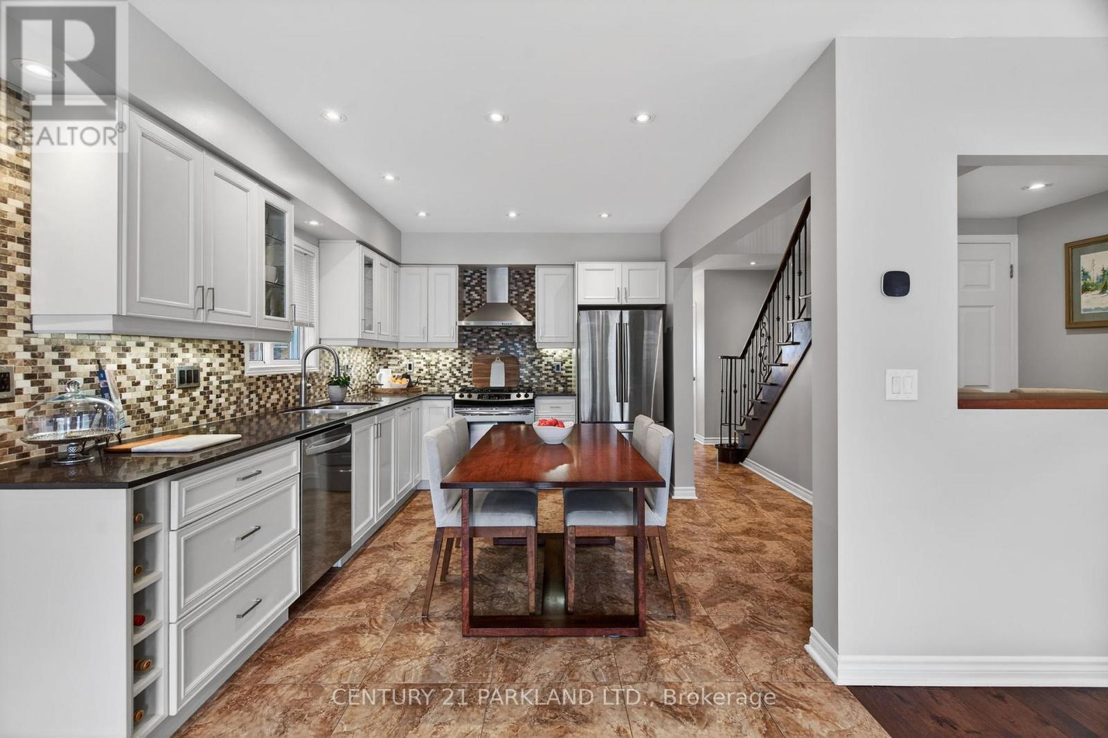 77 Monte Carlo Drive, Vaughan, Ontario  L4H 1T3 - Photo 11 - N12595692