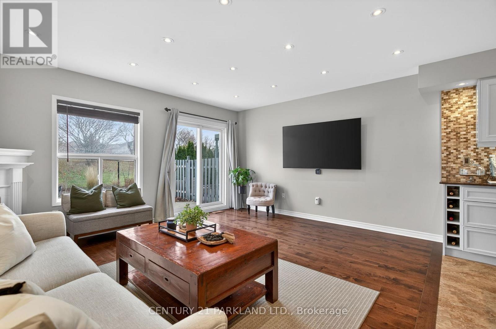 77 Monte Carlo Drive, Vaughan, Ontario  L4H 1T3 - Photo 15 - N12595692