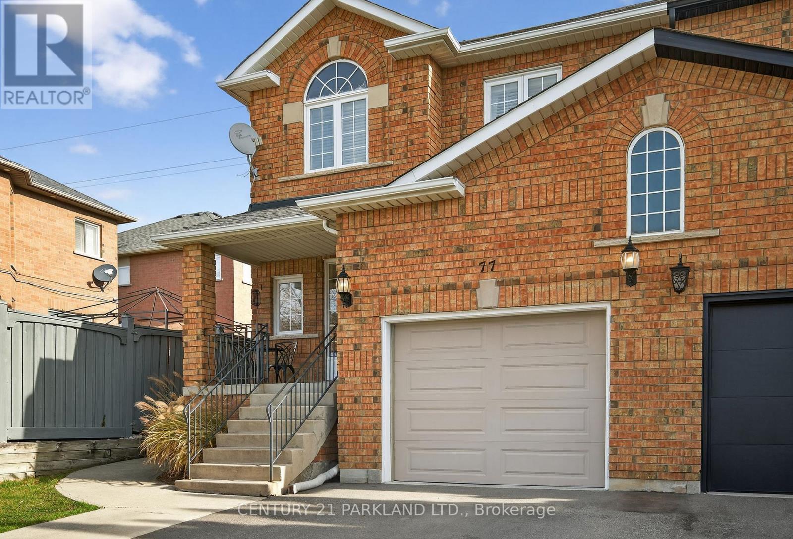 77 Monte Carlo Drive, Vaughan, Ontario  L4H 1T3 - Photo 2 - N12595692