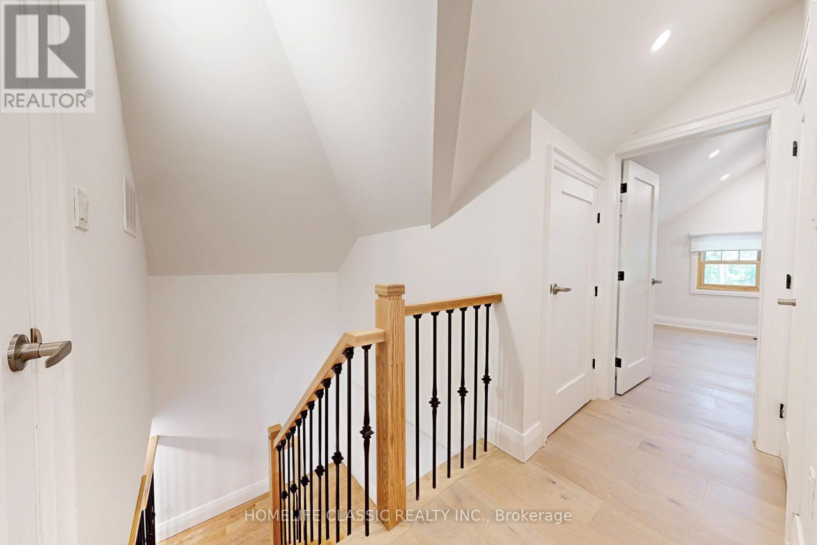 Unit A - 33 Centre Street, Vaughan, Ontario  L4J 1G1 - Photo 16 - N12595698