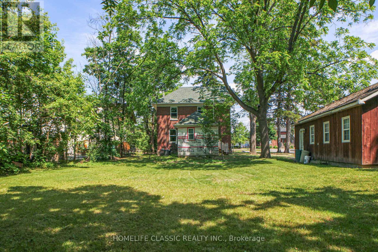 Unit B - 33 Centre Street, Vaughan, Ontario L4J 1G1 - Photo 27 - N12595704