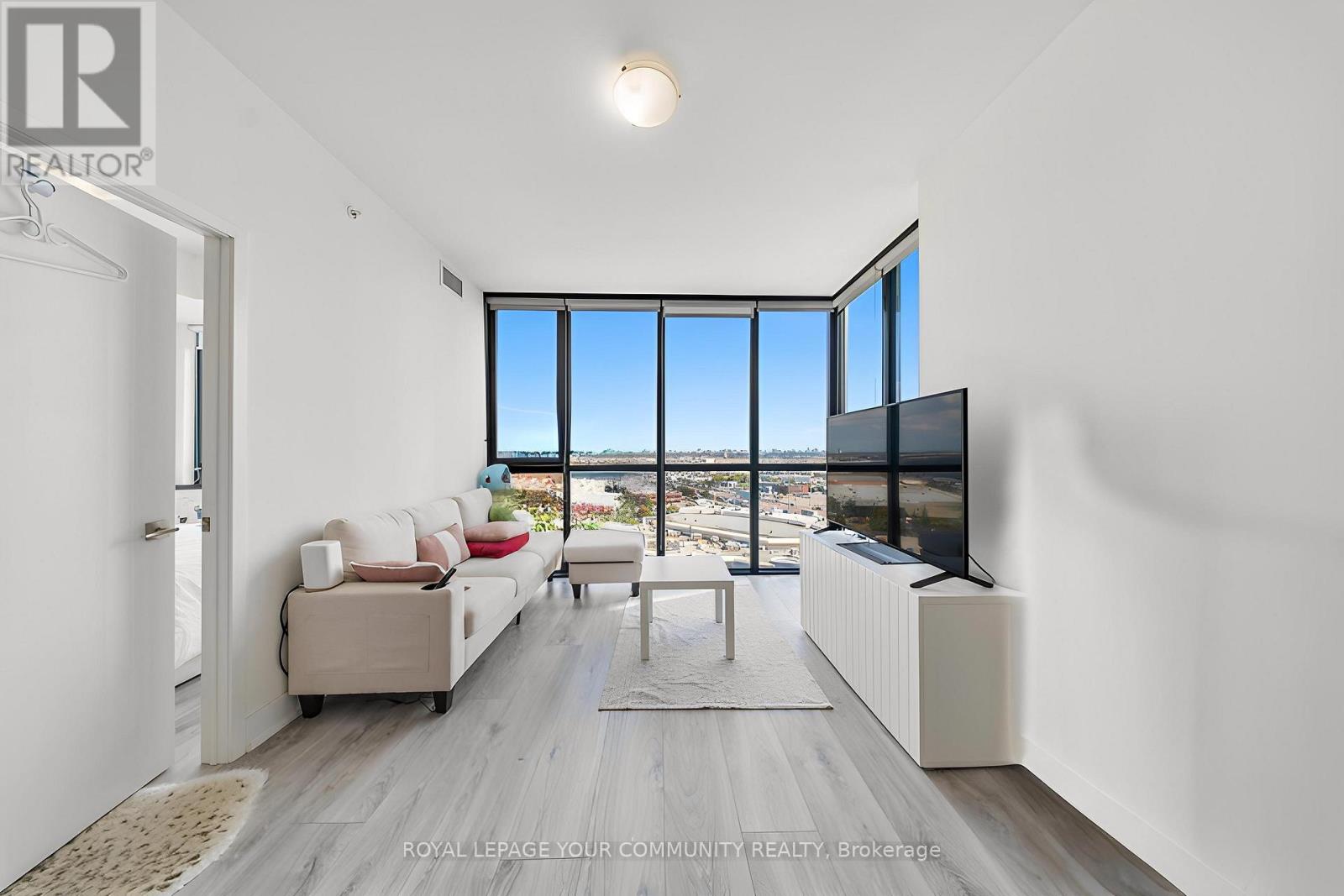 1101 - 2908 Highway 7 Road, Vaughan, Ontario  L4K 0K5 - Photo 13 - N12595728