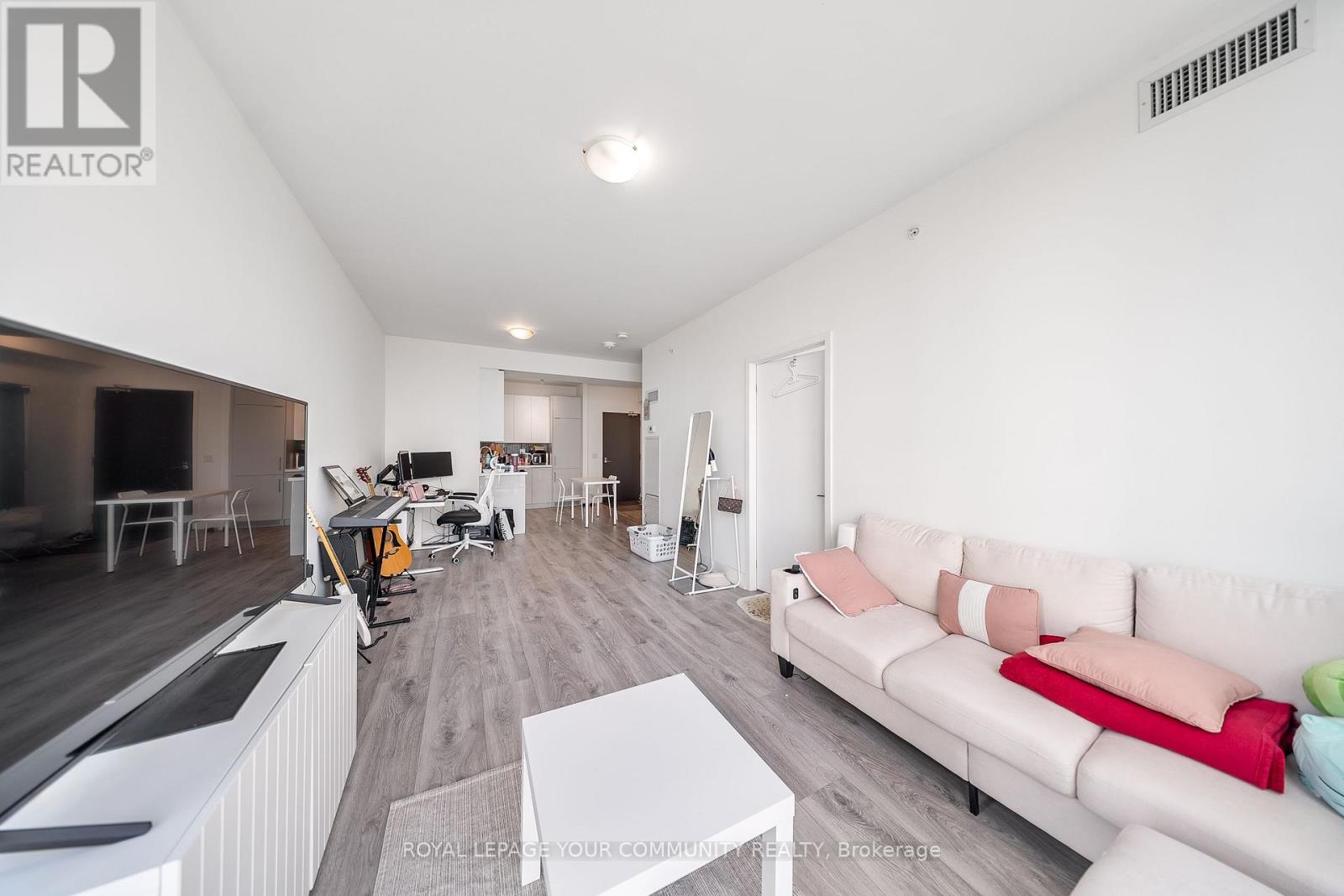 1101 - 2908 Highway 7 Road, Vaughan, Ontario  L4K 0K5 - Photo 15 - N12595728