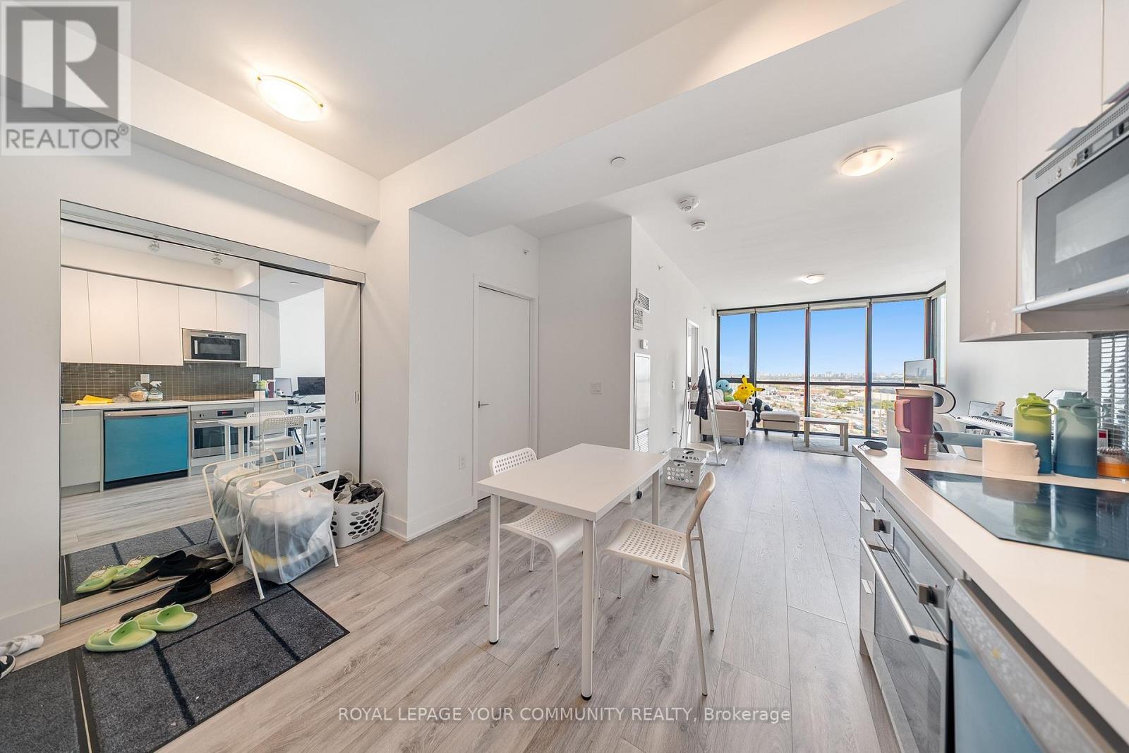 1101 - 2908 Highway 7 Road, Vaughan, Ontario  L4K 0K5 - Photo 9 - N12595728