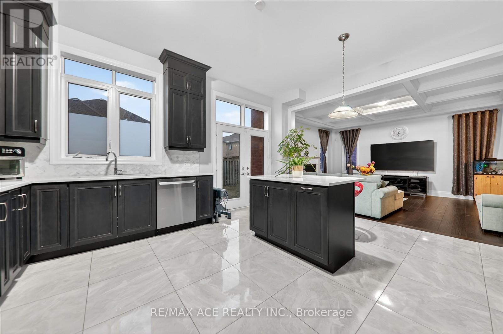 113 Jinnah Avenue, Markham, Ontario L3S 0G4 - Photo 16 - N12595748