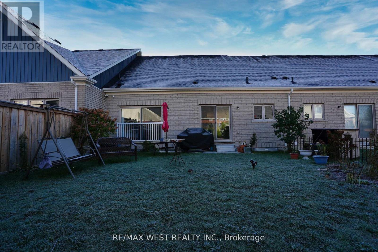 22 Bianca Crescent, Wasaga Beach, Ontario L9Z 0H7 - Photo 11 - S12595604