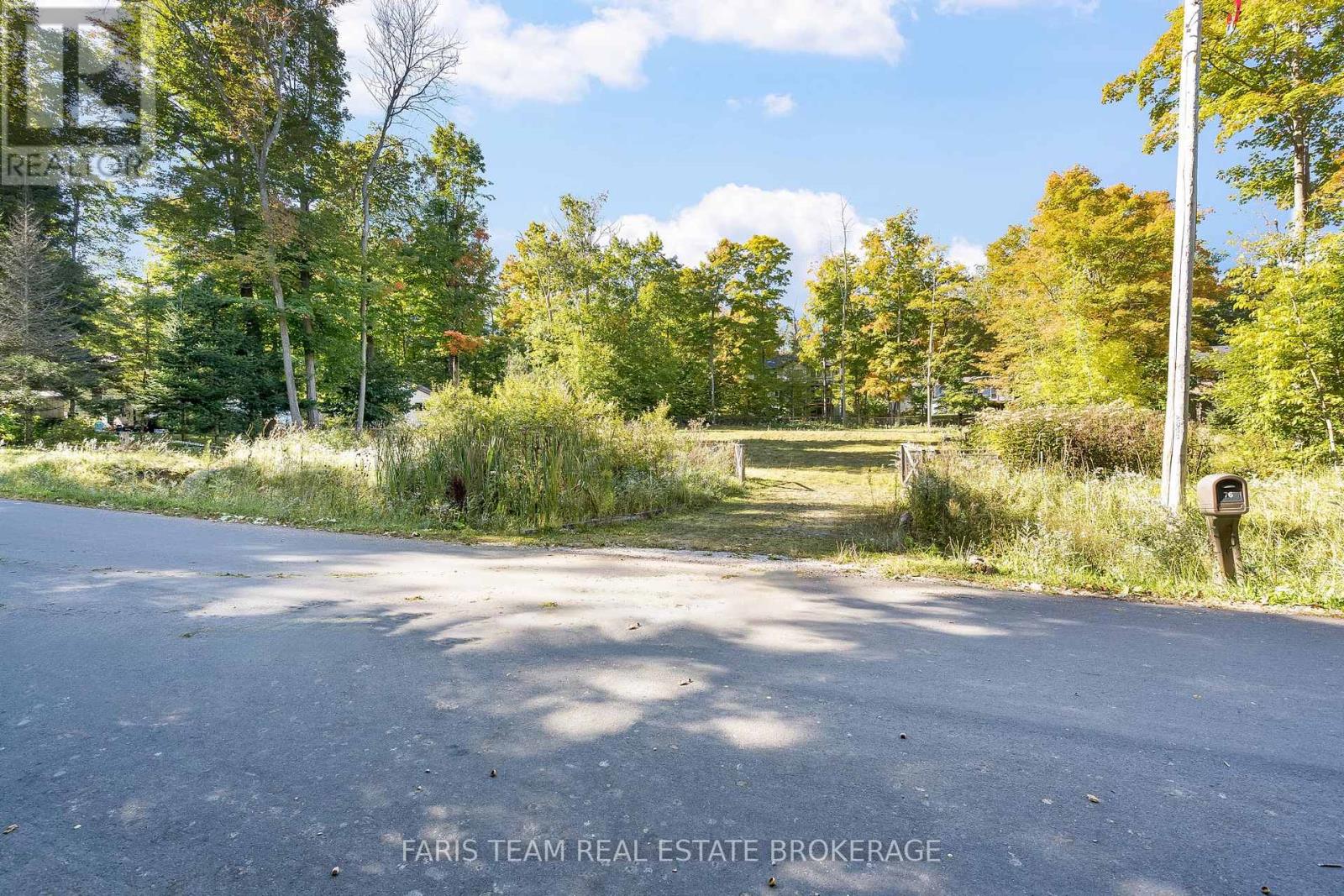 76 Mcarthur Drive, Penetanguishene, Ontario L9M 1W9 - Photo 5 - S12595756