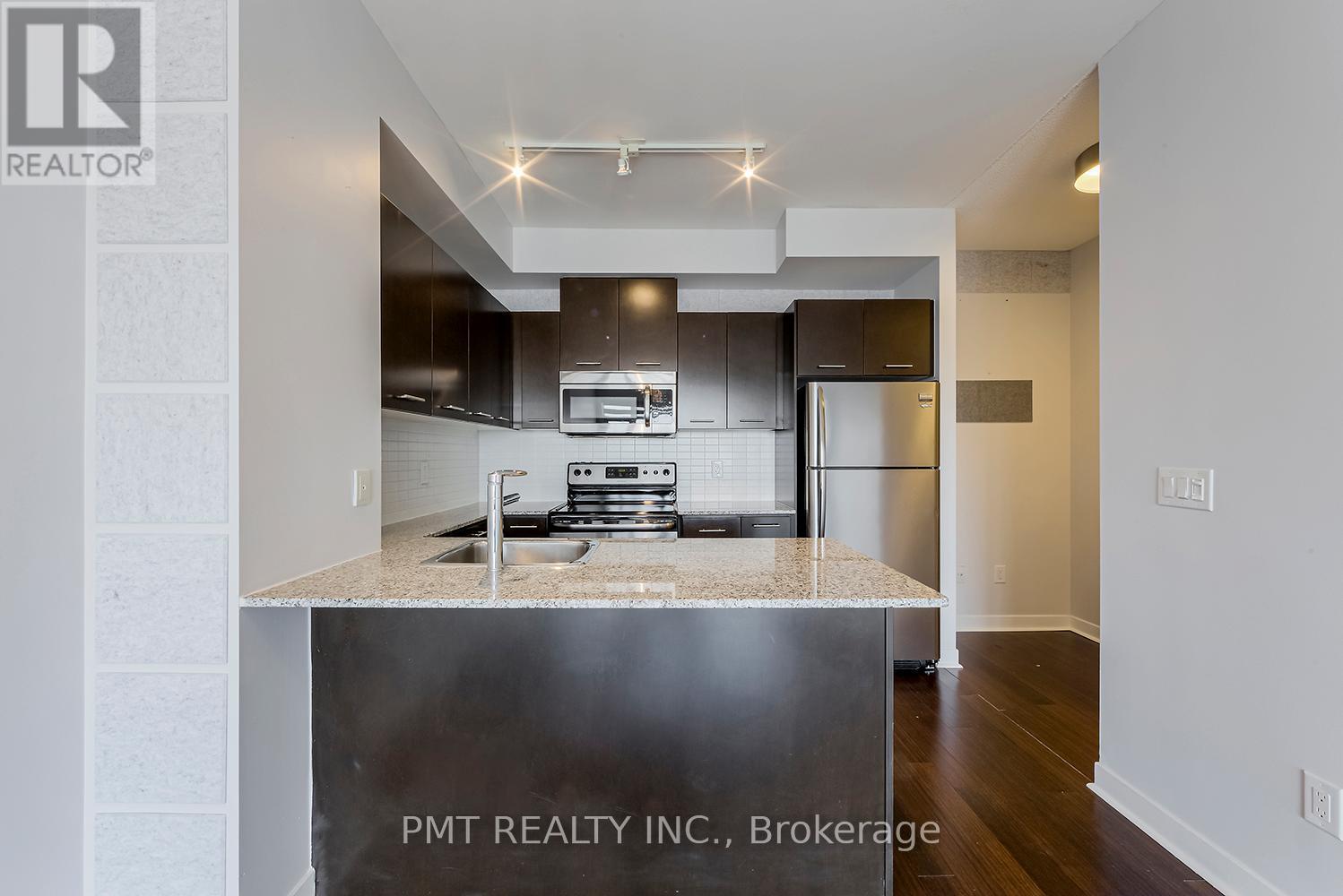 1312 - 360 Square One Drive, Mississauga, Ontario  L5B 0G7 - Photo 6 - W12595628