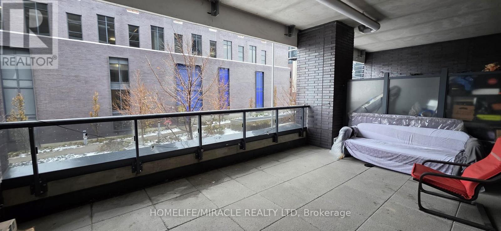 201 - 26 Gibbs Road, Toronto, Ontario  M9B 0E3 - Photo 5 - W12595664