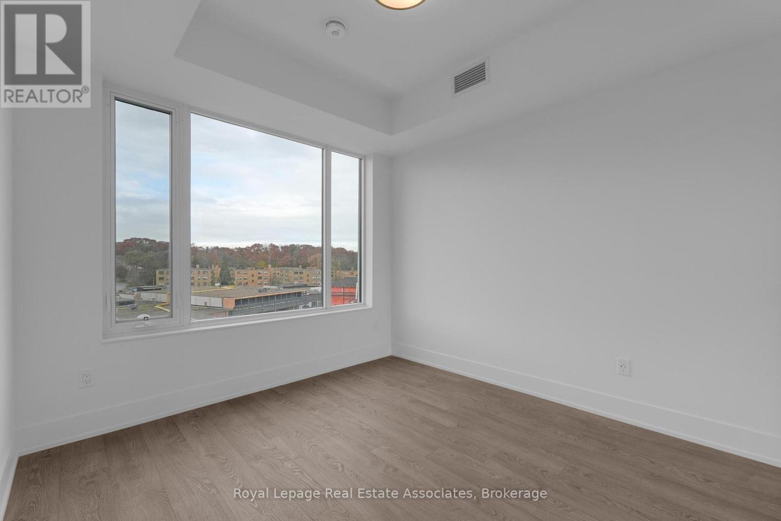 615 - 259 The Kingsway, Toronto, Ontario  M9A 0G2 - Photo 14 - W12595672