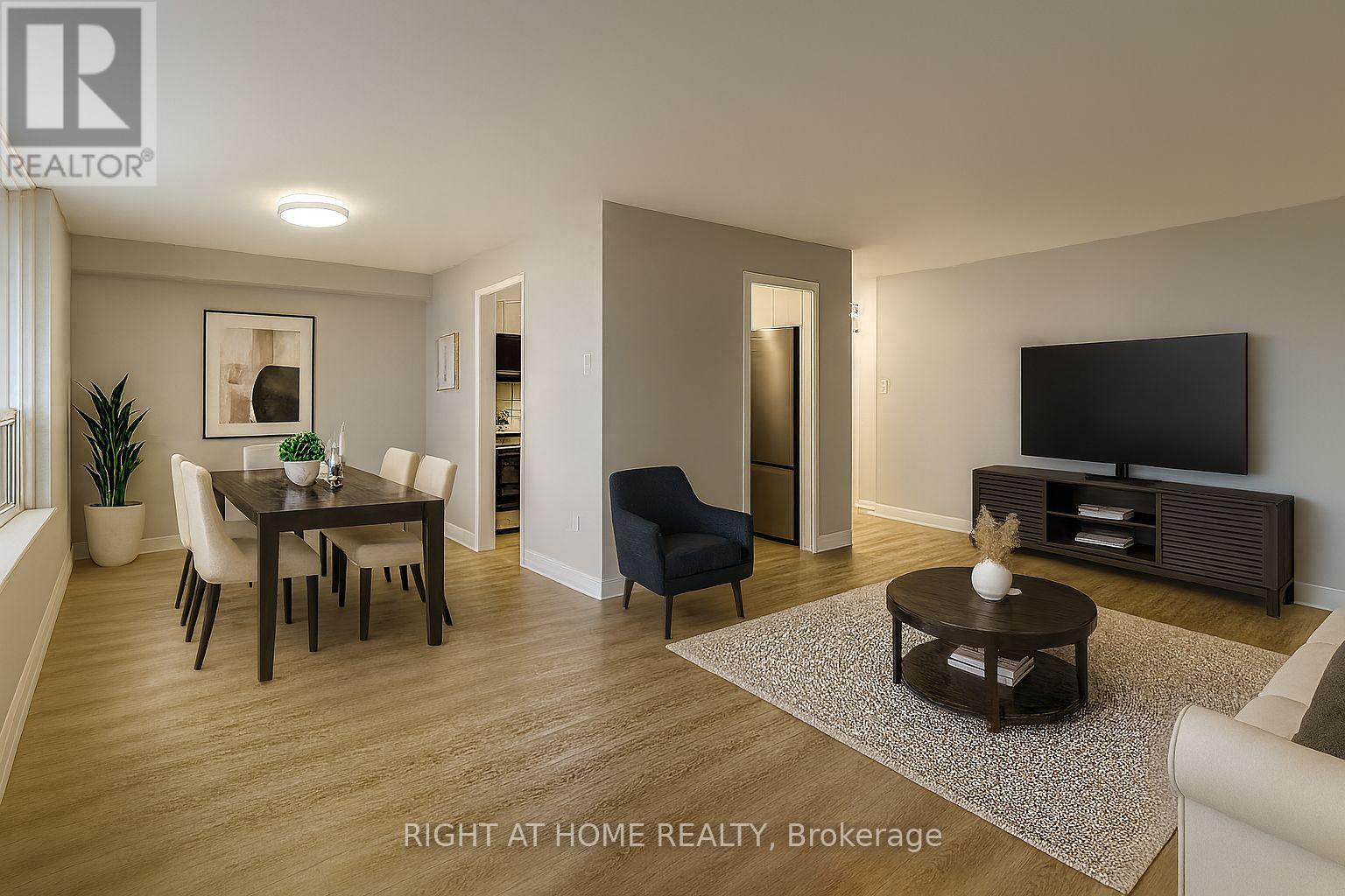 2601 - 70 Park Street E, Mississauga, Ontario  L5G 1M5 - Photo 4 - W12595706