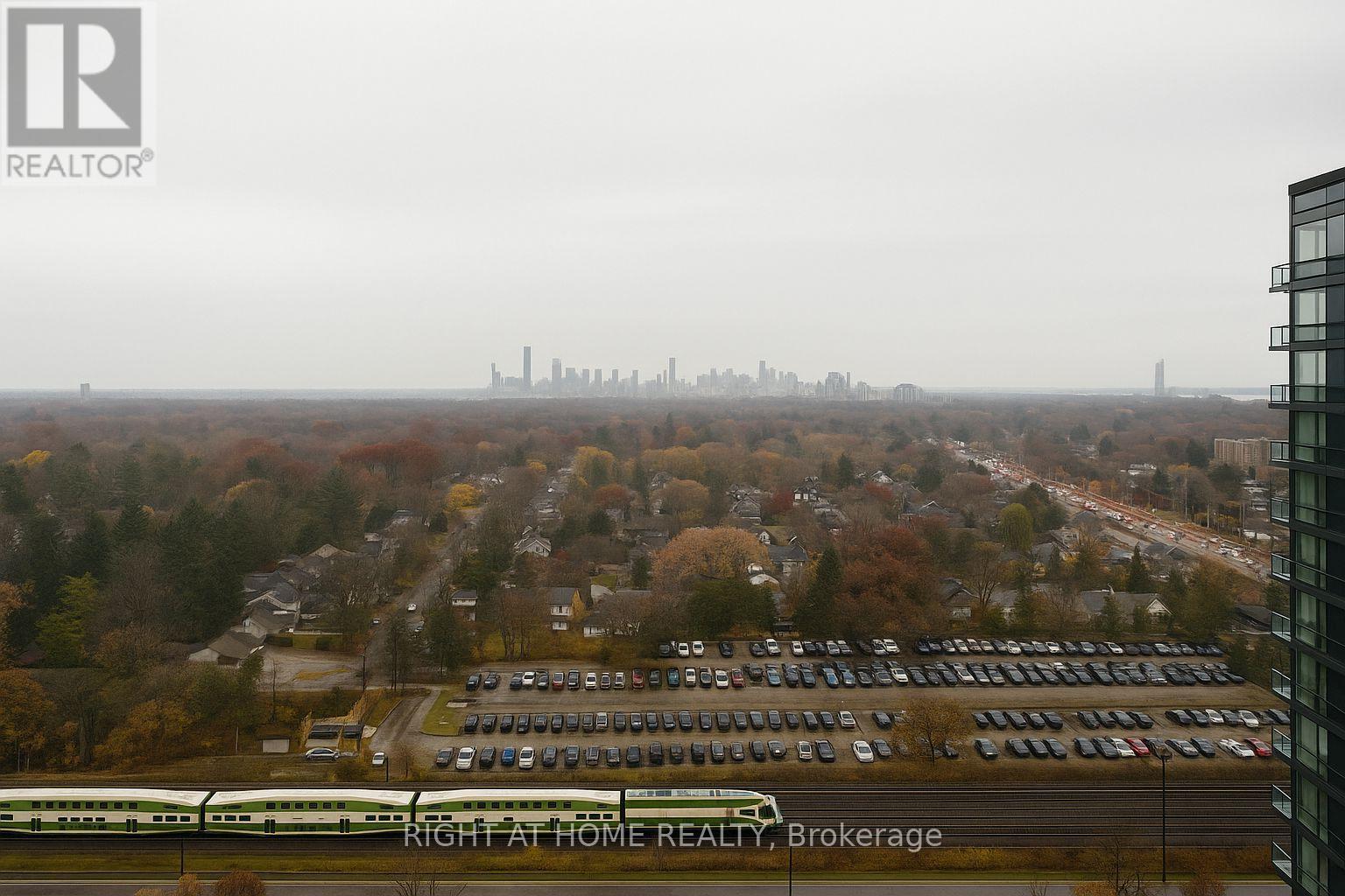 2601 - 70 Park Street E, Mississauga, Ontario  L5G 1M5 - Photo 9 - W12595706