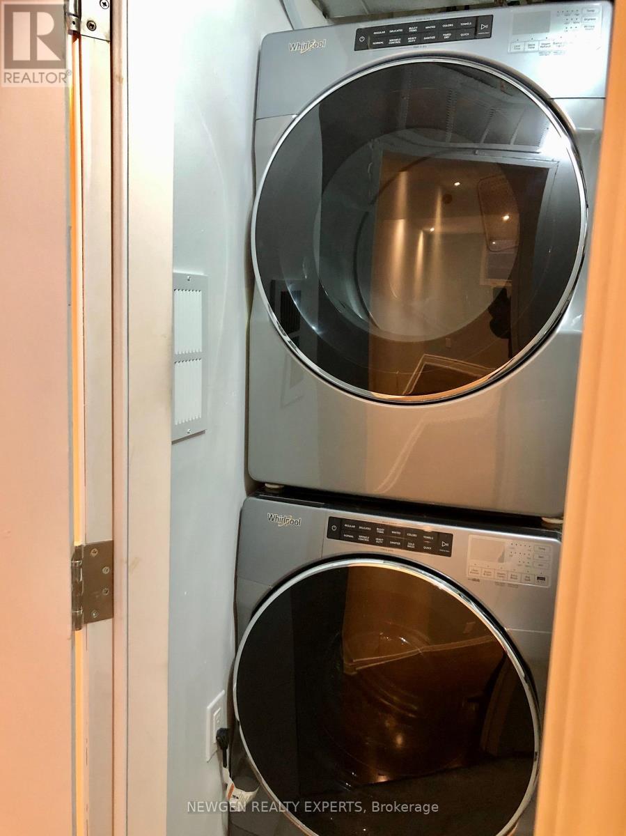 (Bsmt) - 3217 Respond Road, Mississauga, Ontario  L5M 7X5 - Photo 11 - W12595718