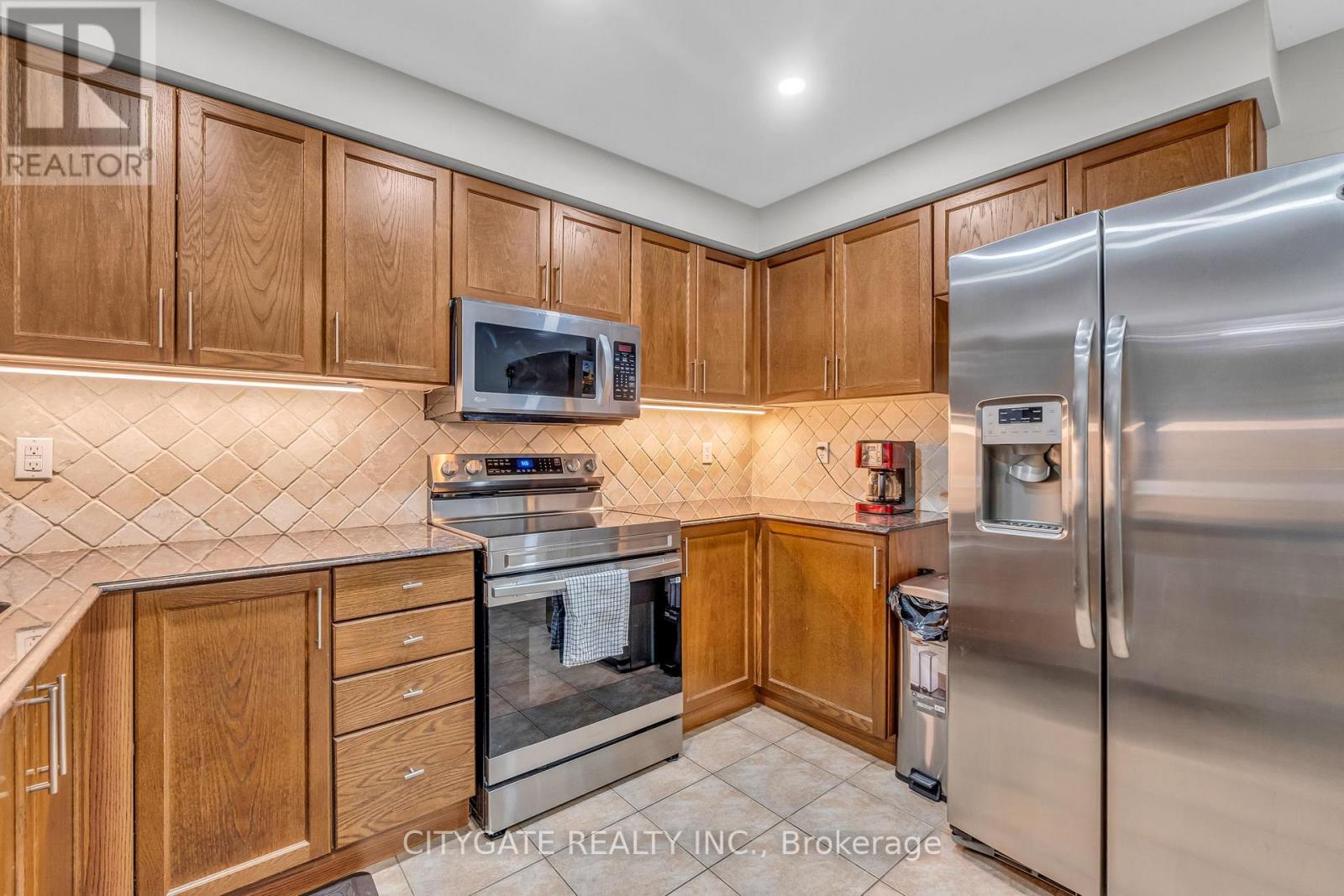 151 Spicebush Terrace, Brampton, Ontario  L6X 0K6 - Photo 10 - W12595746