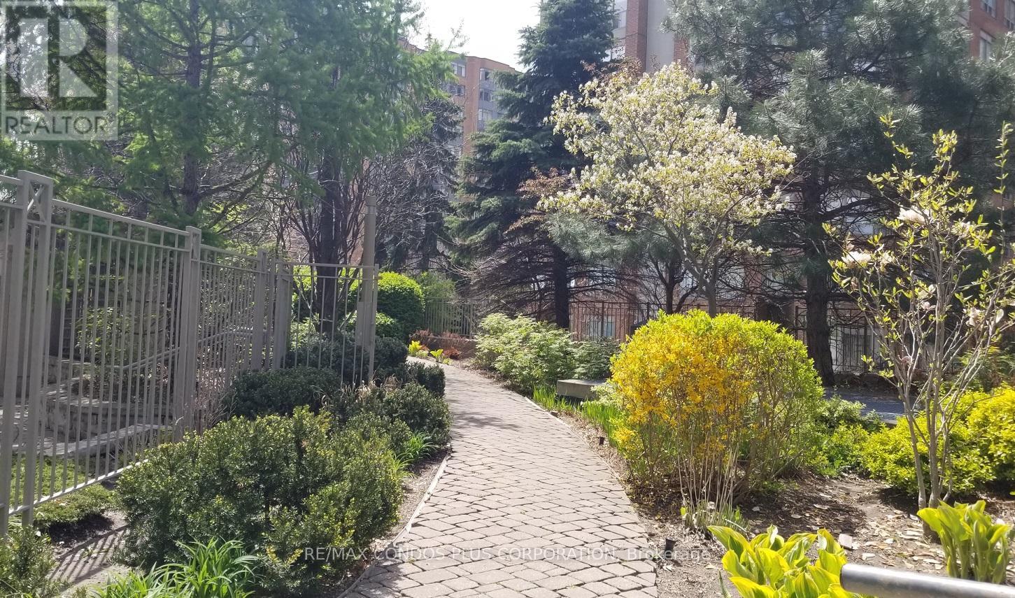 1509 - 3880 Duke Of York Boulevard, Mississauga, Ontario  L5B 4M7 - Photo 23 - W12595762