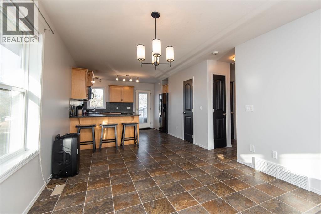 123 Bowman Circle, Sylvan Lake, Alberta T4S 0H7 - Photo 7 - A2272507