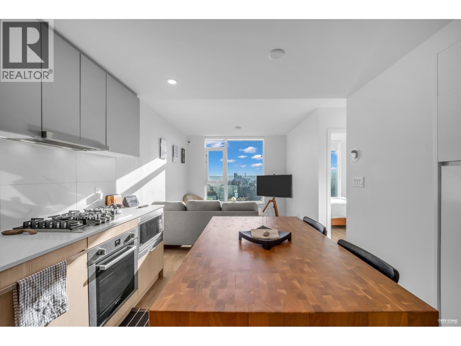 2101 308 Alderson Avenue, Coquitlam, British Columbia V3K 0J2 - Photo 13 - R3071552