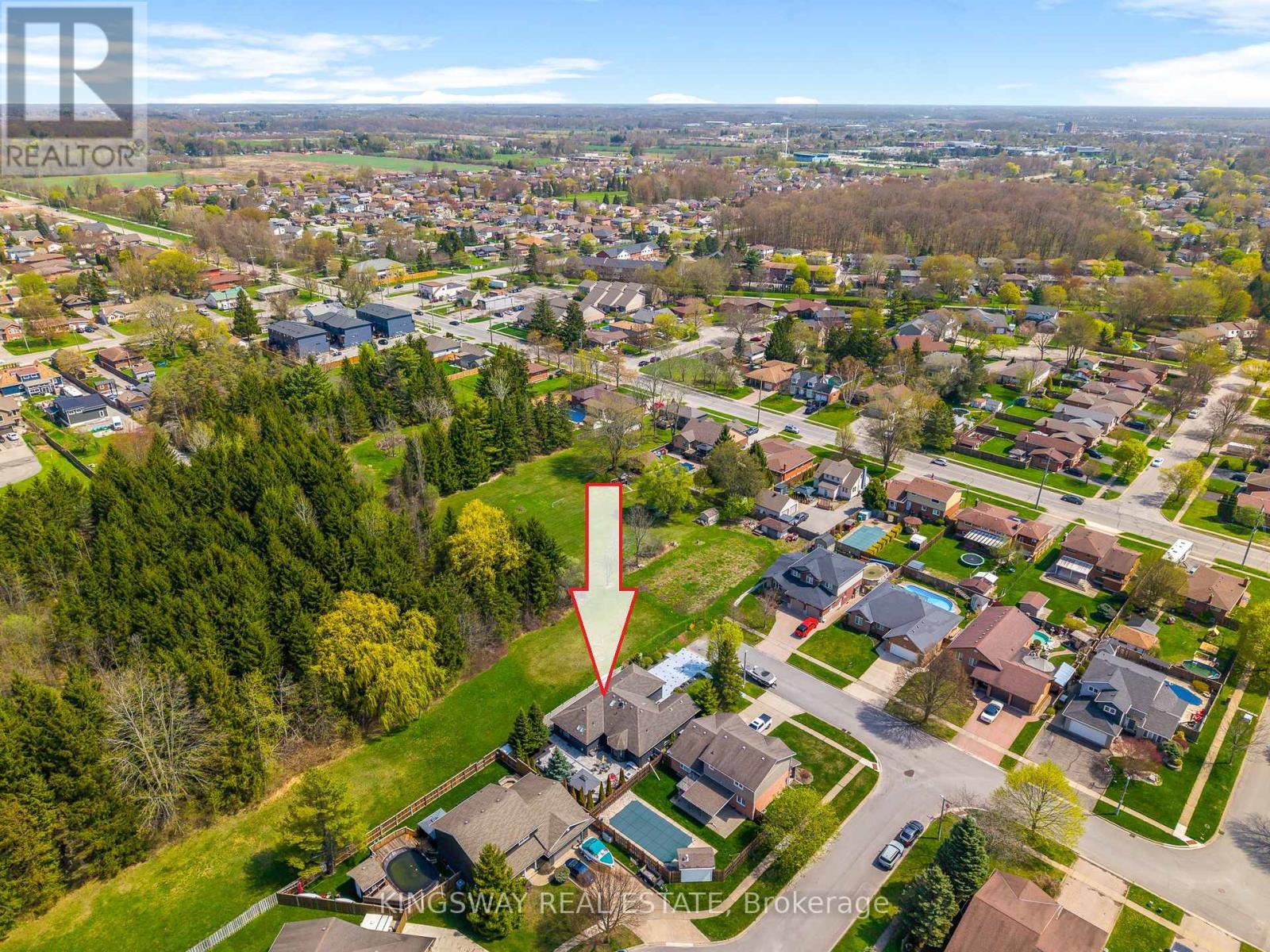 202 Michael Drive, Welland, Ontario  L3C 7B8 - Photo 4 - X12595624