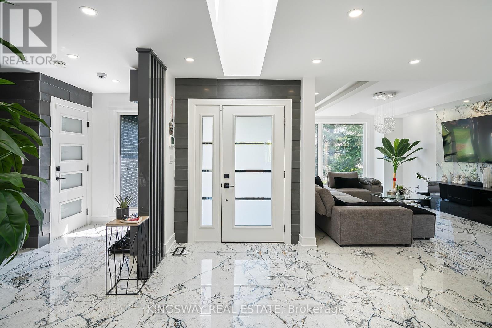 202 Michael Drive, Welland, Ontario  L3C 7B8 - Photo 5 - X12595624