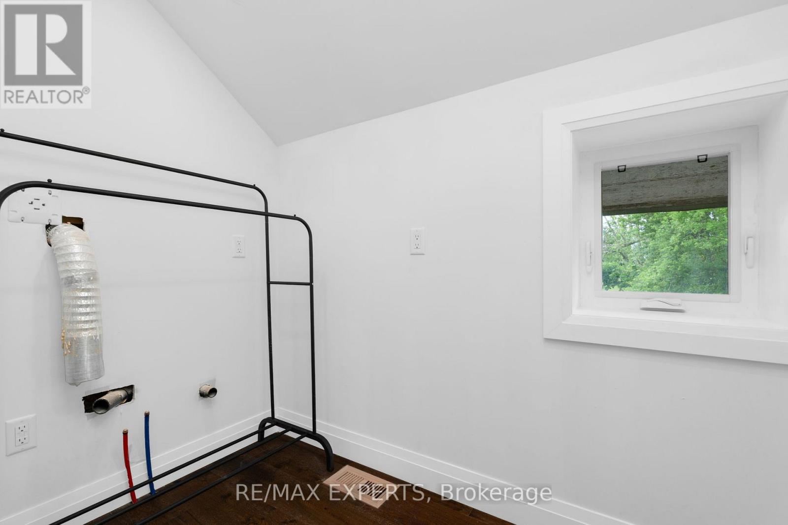 598320 2nd Line W, Mulmur, Ontario  L9V 0B6 - Photo 16 - X12595648