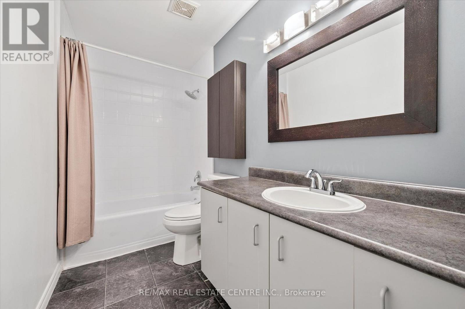 5 - 589 Beechwood Drive, Waterloo, Ontario  N2T 2K9 - Photo 17 - X12595722