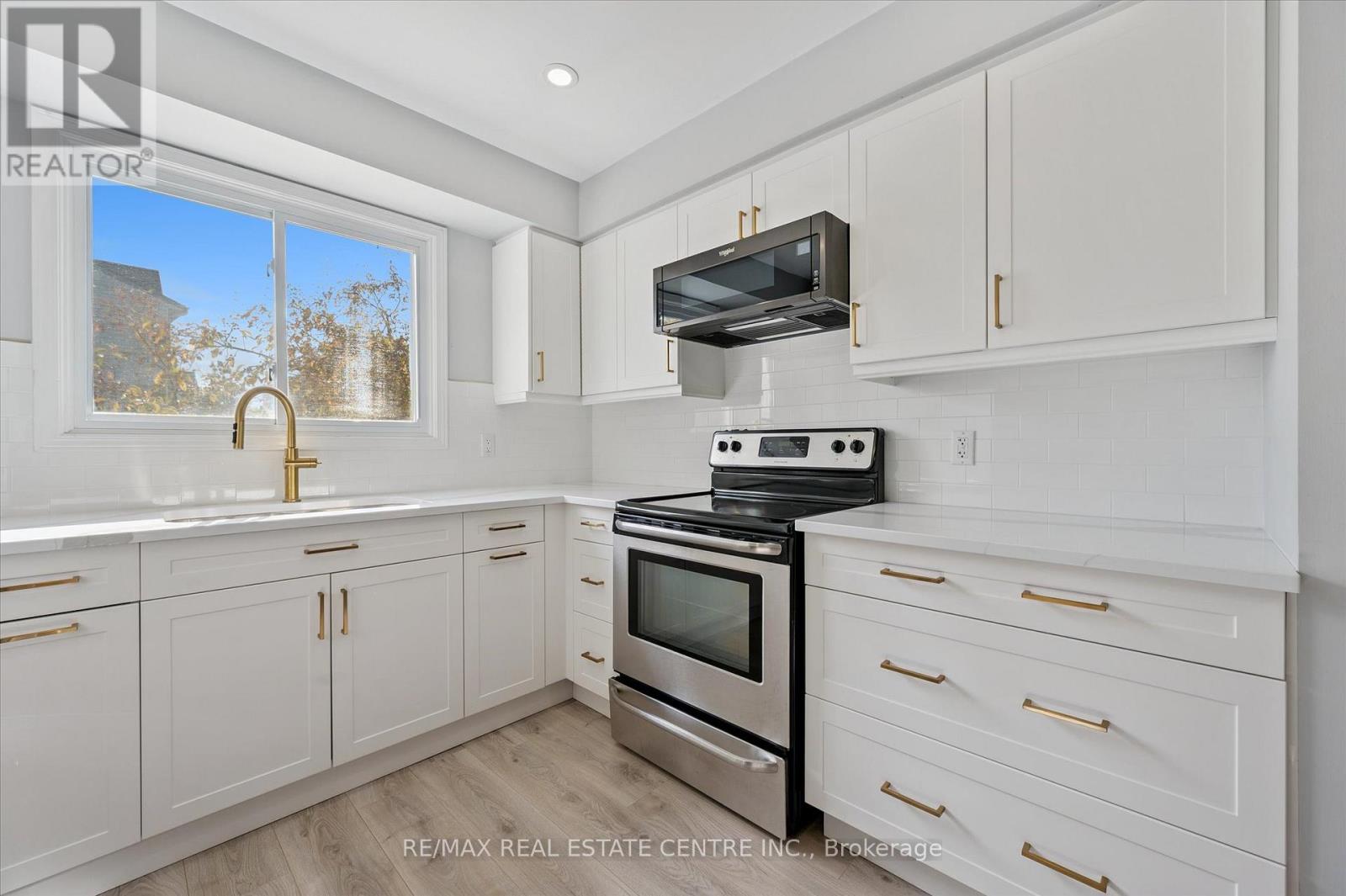 5 - 589 Beechwood Drive, Waterloo, Ontario  N2T 2K9 - Photo 9 - X12595722