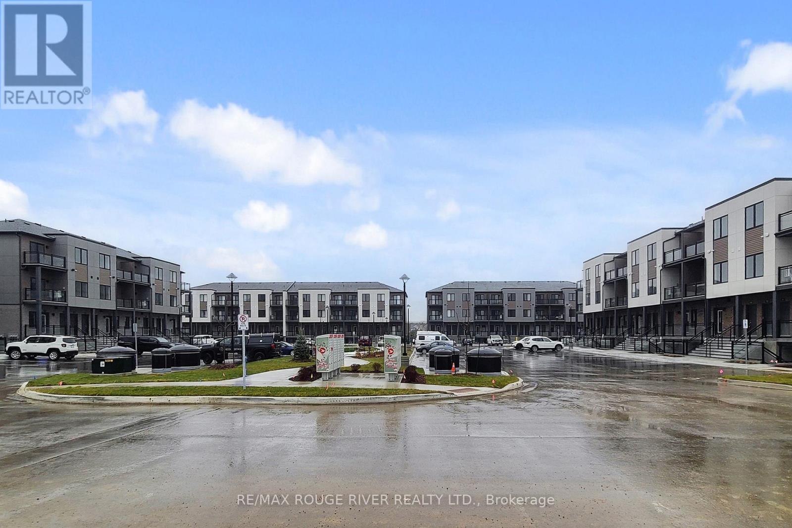 95 - 940 St David Street N, Centre Wellington, Ontario N1M 0L7 - Photo 3 - X12595736