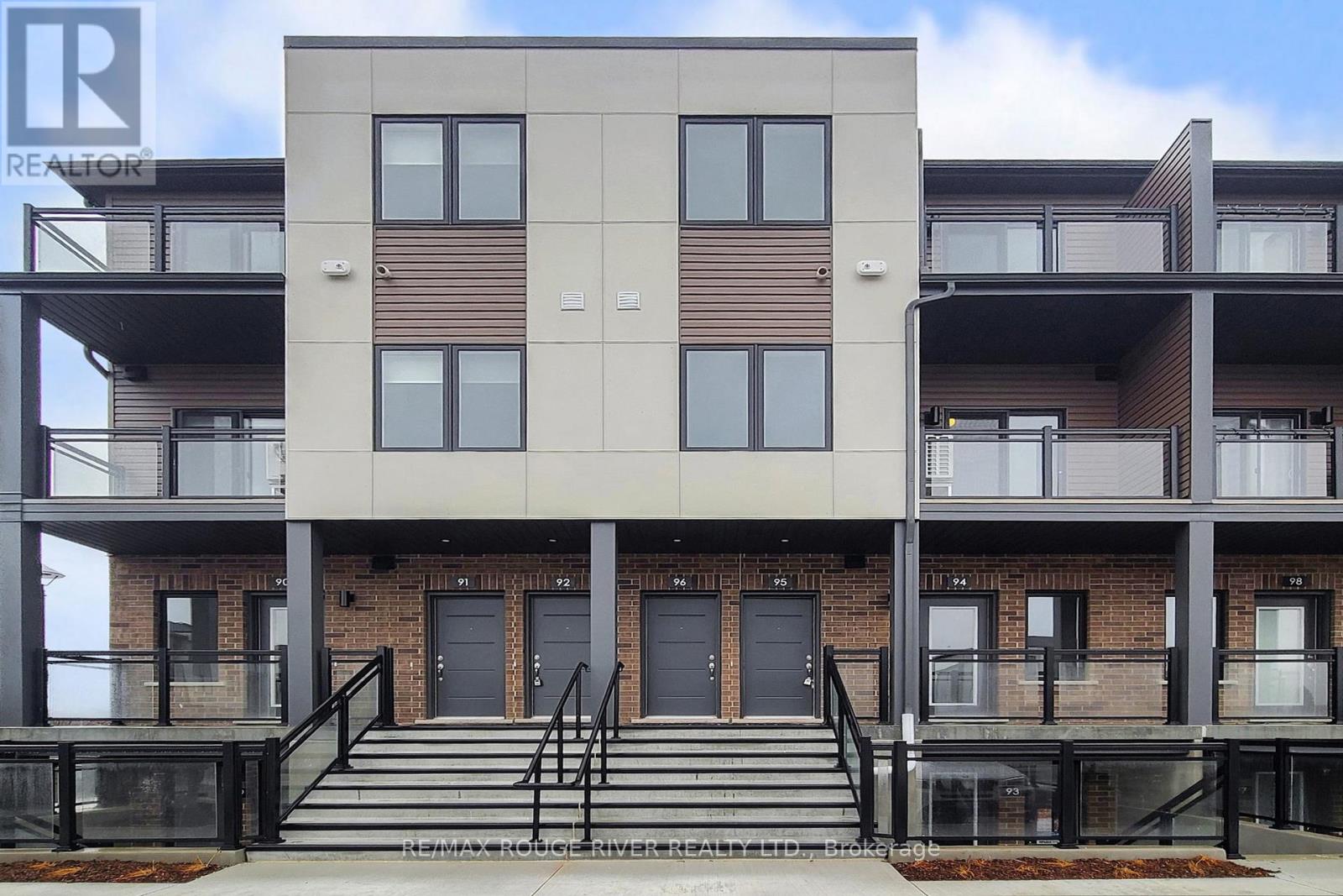 95 - 940 St David Street N, Centre Wellington, Ontario N1M 0L7 - Photo 4 - X12595736