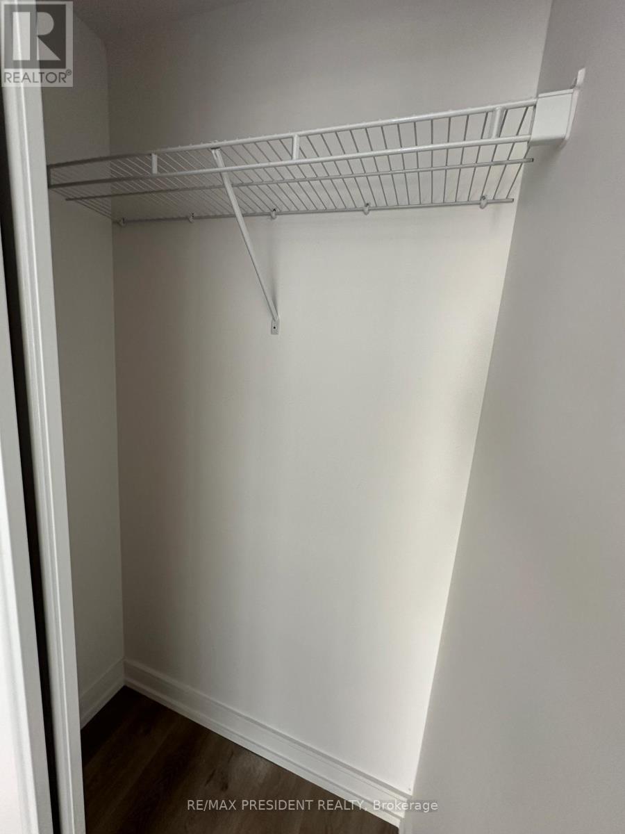 1117 - 1 Jarvis Street, Hamilton (Beasley), Ontario  L8R 0A8 - Photo 6 - X12595766