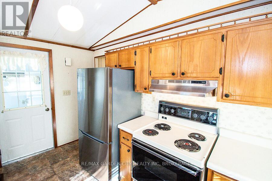 4585 Rachael Lane, Lincoln (Beamsville), Ontario  L3J 0W1 - Photo 16 - X12595828