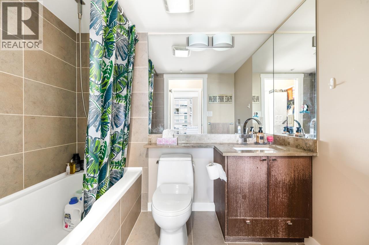 1201 2978 Glen Drive, Coquitlam, British Columbia  V3B 0C3 - Photo 18 - R3071615