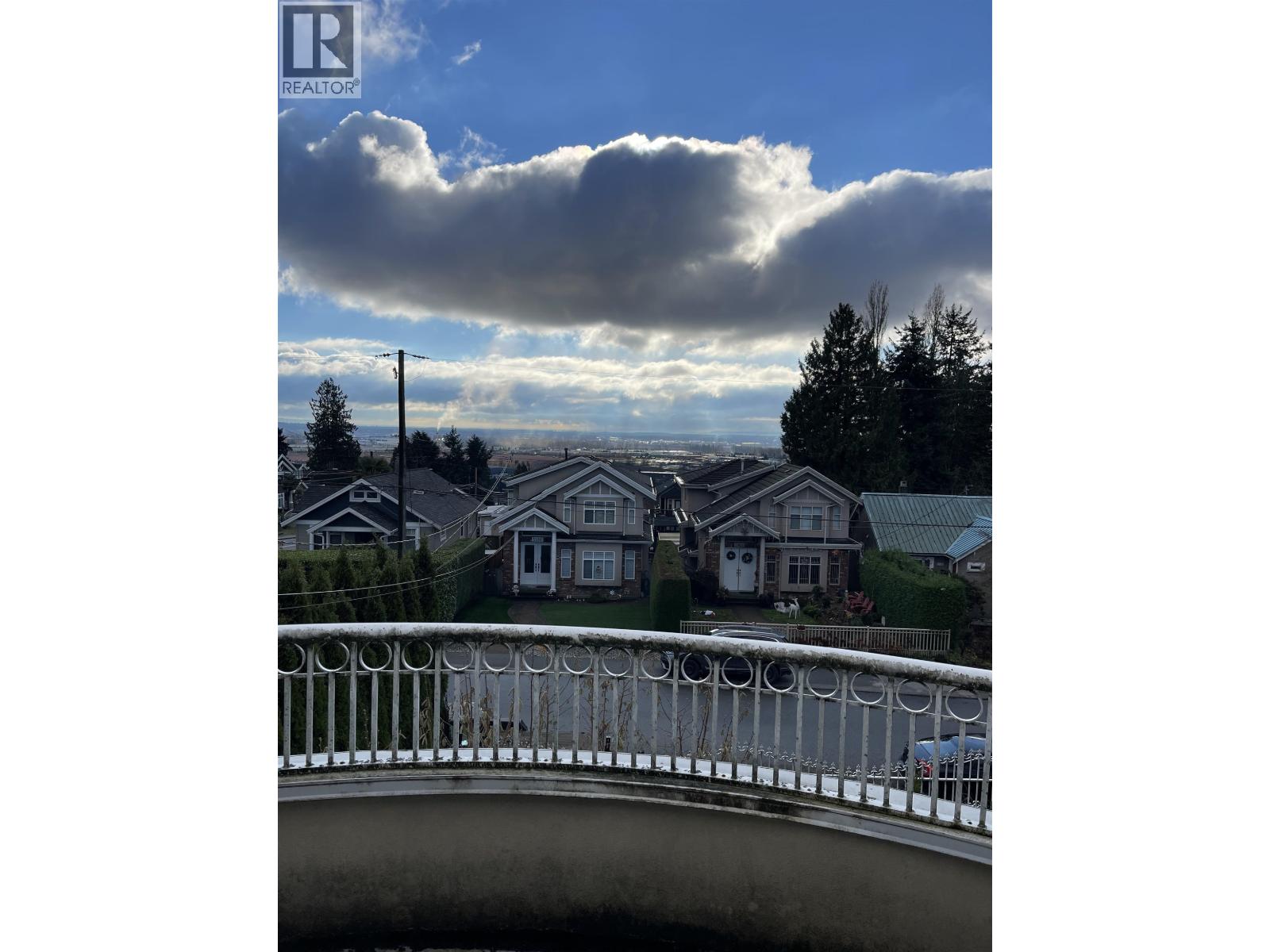 5181 Portland Street, Burnaby, British Columbia  V5J 2R1 - Photo 2 - R3071621