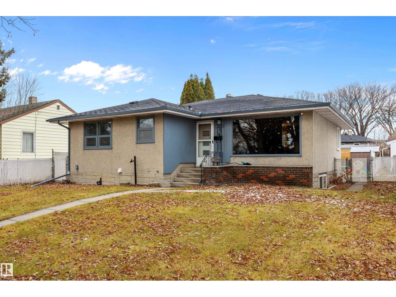 12039 52 ST NW, Edmonton, Alberta