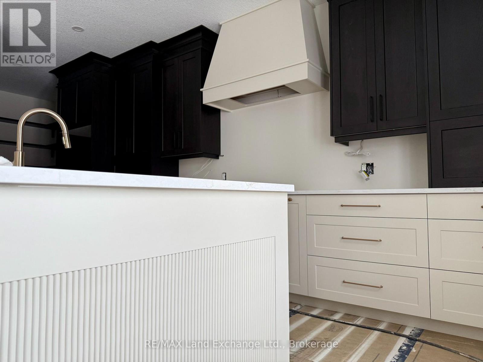 964 Bogdanovic Way, Huron-Kinloss, Ontario  N2Z 0H4 - Photo 13 - X12230628