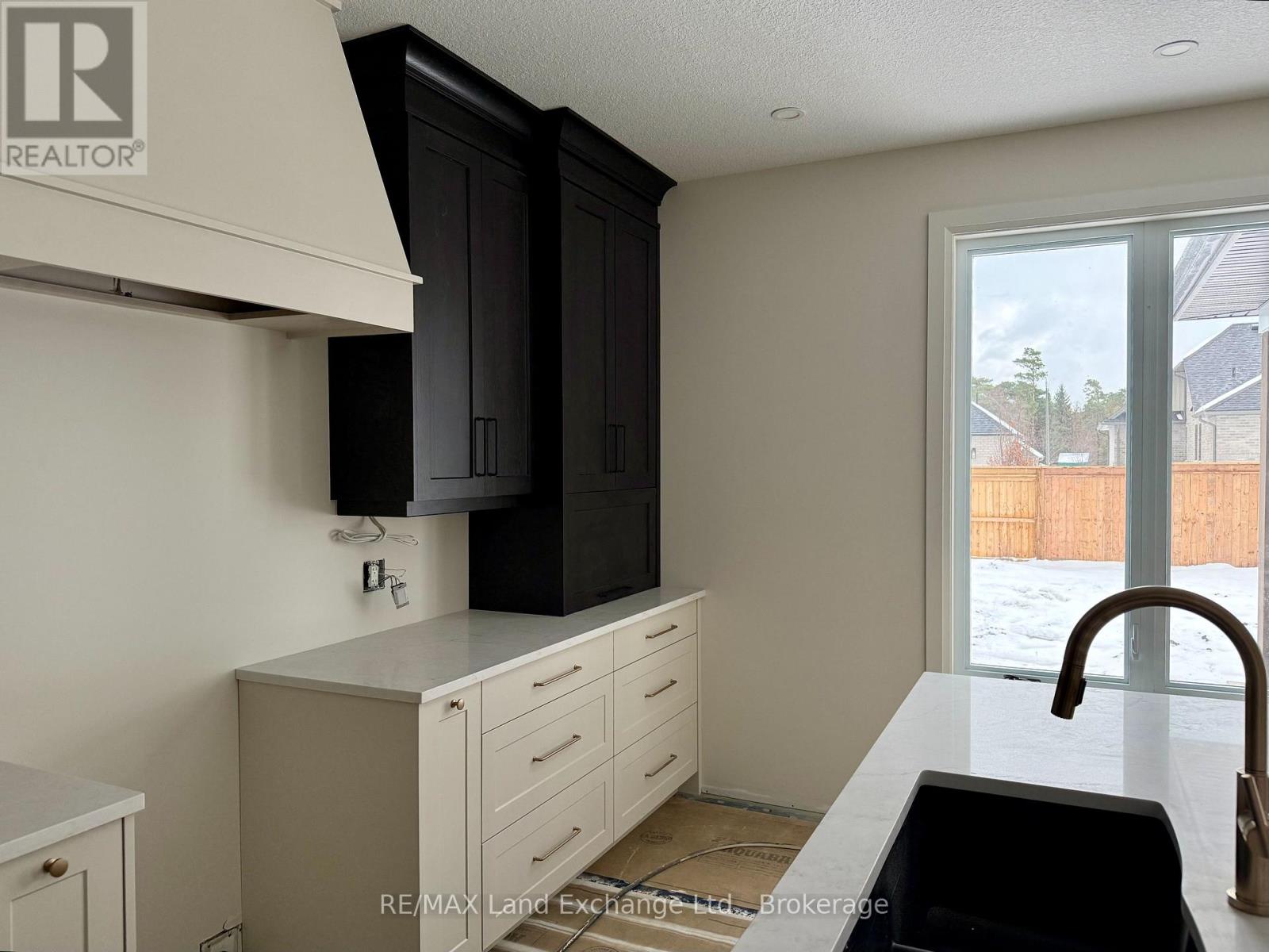 964 Bogdanovic Way, Huron-Kinloss, Ontario  N2Z 0H4 - Photo 12 - X12230628