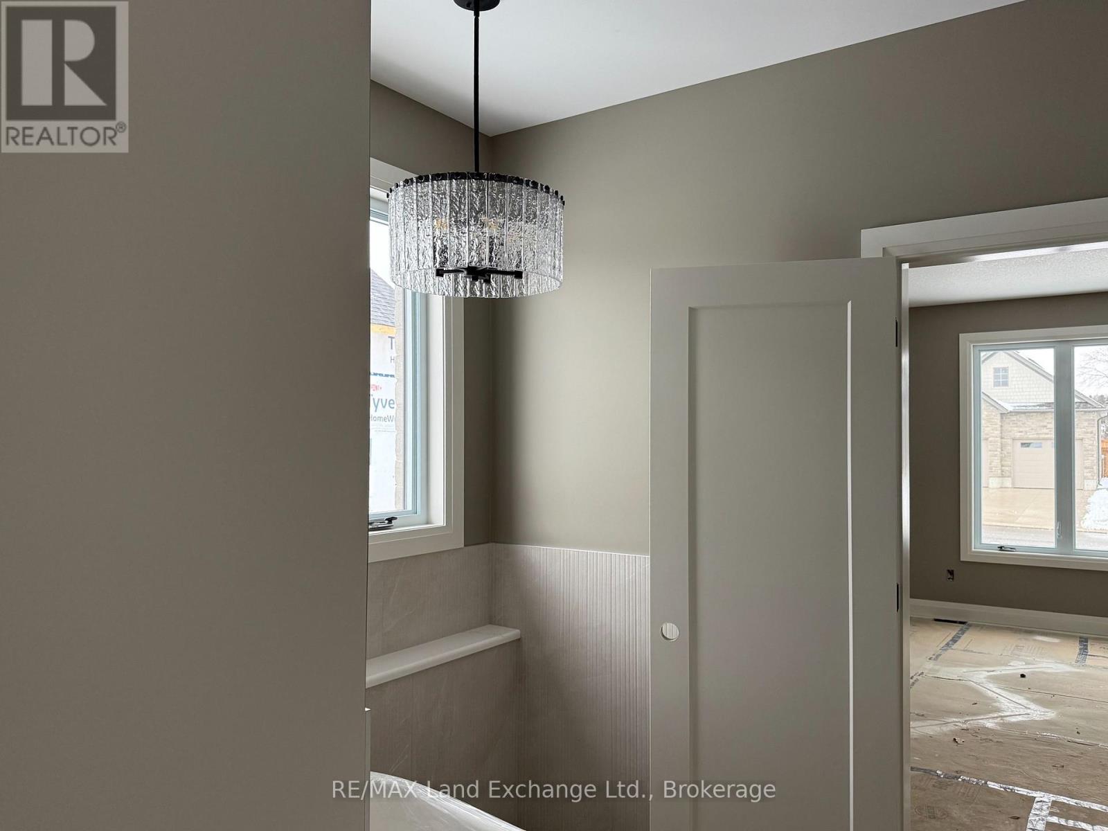 964 Bogdanovic Way, Huron-Kinloss, Ontario  N2Z 0H4 - Photo 14 - X12230628