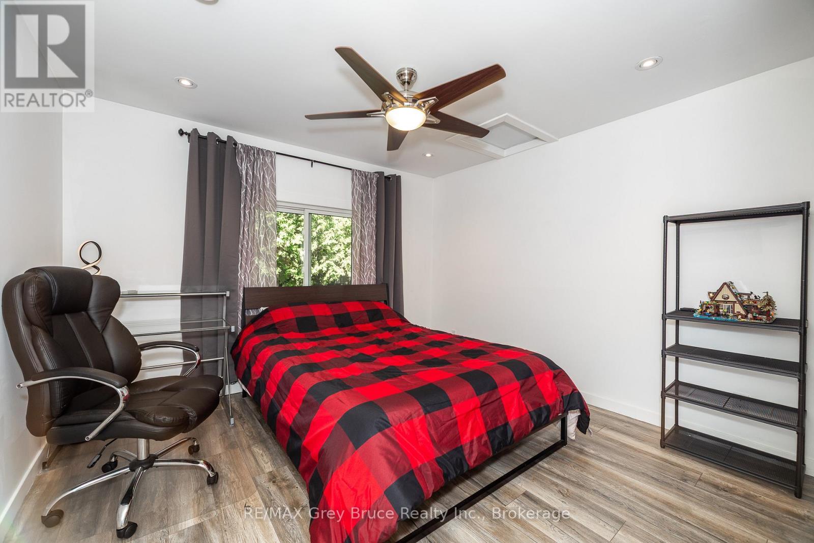 495204 Traverston Road, West Grey, Ontario  N0C 1H0 - Photo 25 - X12458226