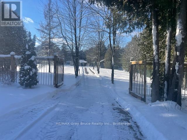 495204 Traverston Road, West Grey, Ontario  N0C 1H0 - Photo 42 - X12458226