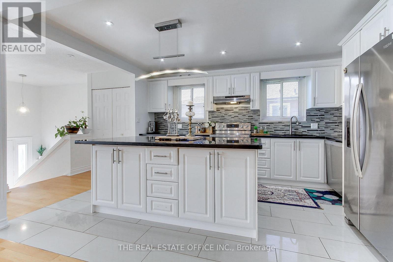 20 Yucatan Road, Toronto, Ontario  M2H 2K8 - Photo 5 - C12595776