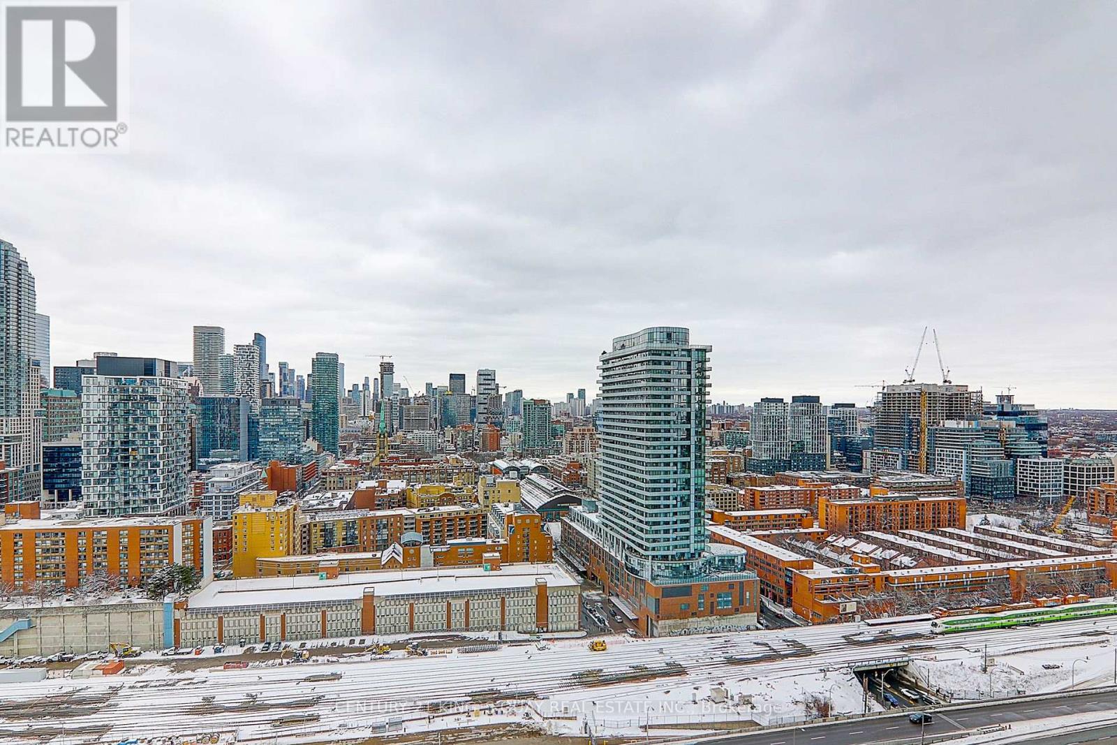 2901 - 138 Downes Street, Toronto, Ontario  M5E 0E4 - Photo 35 - C12595806