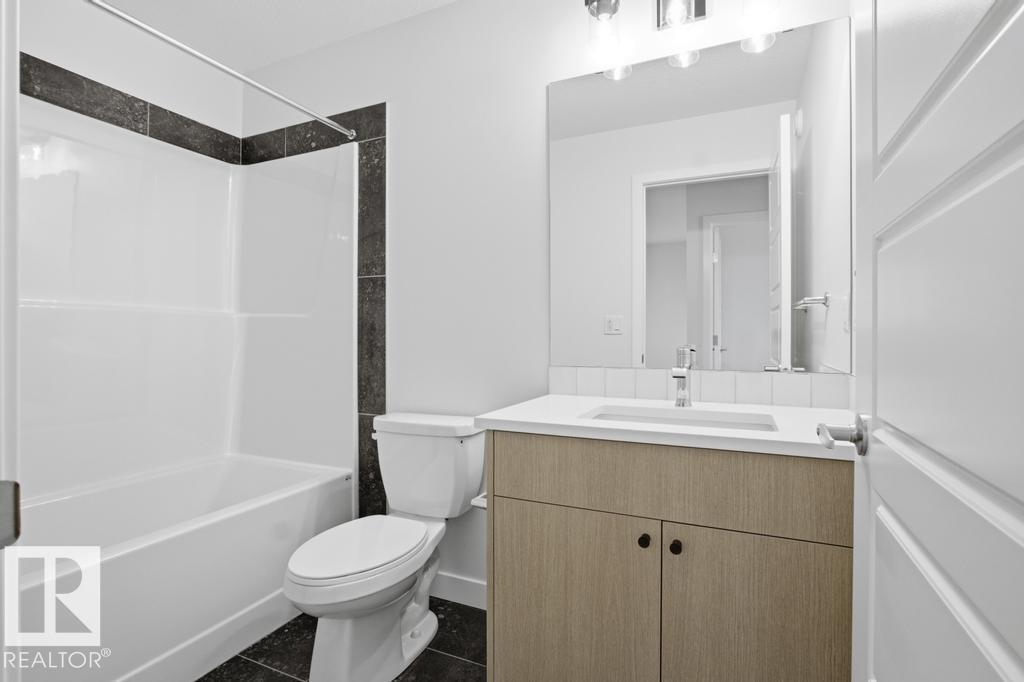 3725 Erlanger Dr Nw, Edmonton, Alberta  T6M 3G6 - Photo 11 - E4466922